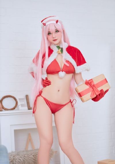 操美女老B_BD英语高清视频观看