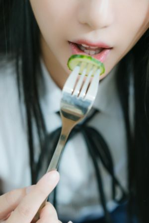 wwwcom美女在线观看_国语版全集