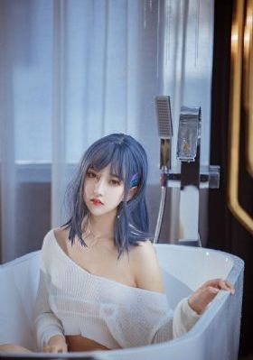 日日摸夜夜添AA夜夜添高潮出水_蓝光电影在线看