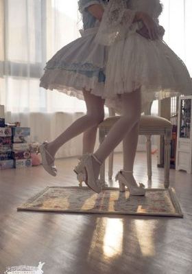 自摸逼的视频_高清国产国语三级