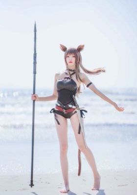 小婕子的第一次好紧_高清蓝光在线观看