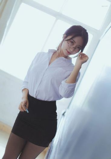 美女18禁在线_高清完整版