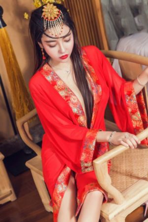 女人水太多了_高清免费播放