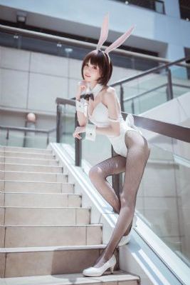 欧美大操屄视頻_720手机免费观看完整