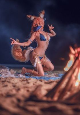 女仆扒开腿秘让人桶爽的动漫_720在线视频播放